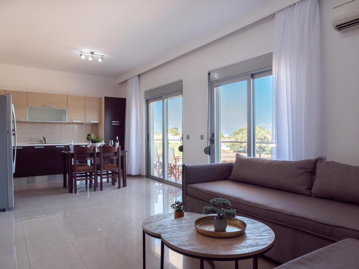 Santa Marina 3 Apartment